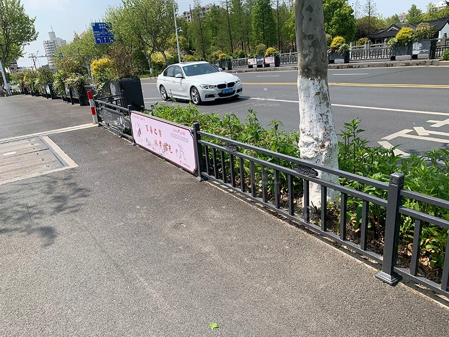 1588145226382101.jpg 花箱