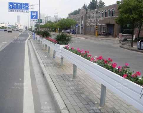 護(hù)欄花箱 護(hù)欄花箱