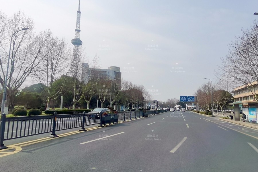 1676683322325123.jpg 花箱