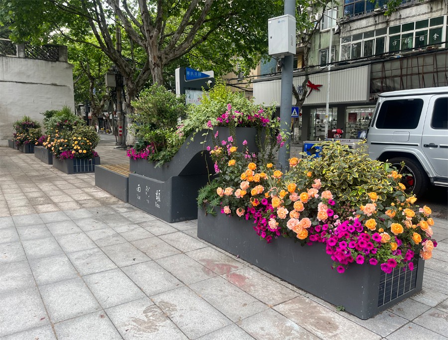 1715749754186088.jpg 花箱